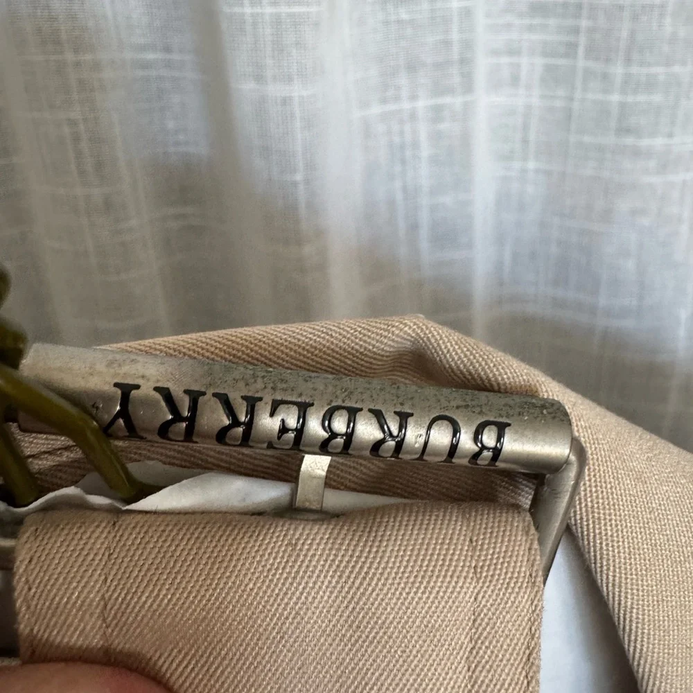 Burberry Beige Trench Coat - Picture 16 of 16